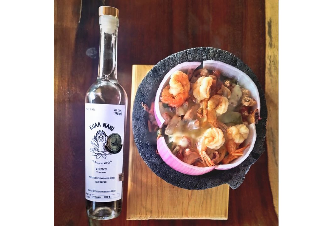 Besito de guerrero, Mezcal organico